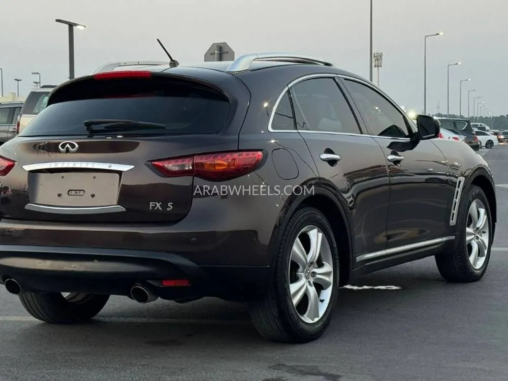 Infiniti FX35 2010 for Sale in Sharjah Image-6