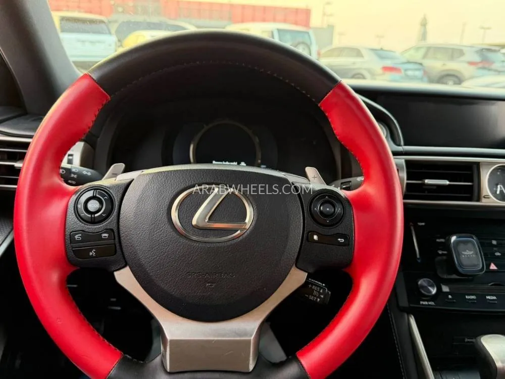 Lexus IS 2014 for Sale in Sharjah Image-14