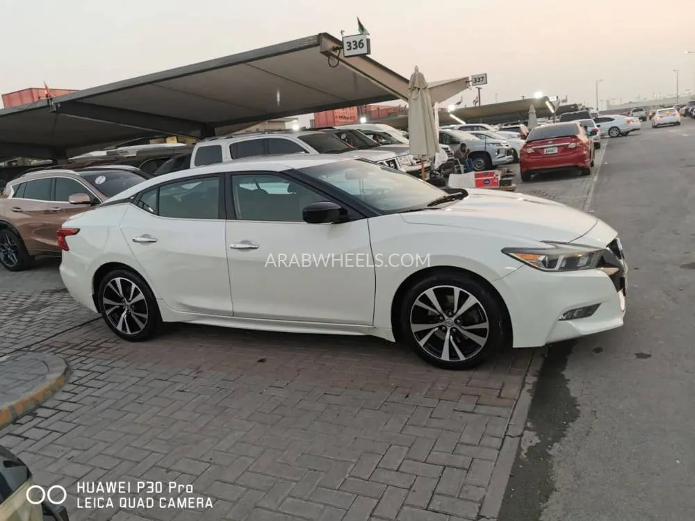 Nissan Maxima 2016 for Sale in Sharjah Image-10