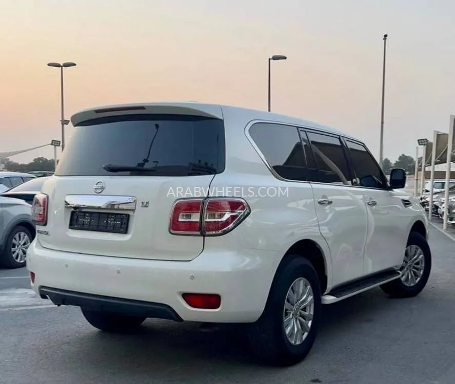 Nissan Patrol 2019 for Sale in Sharjah Image-3