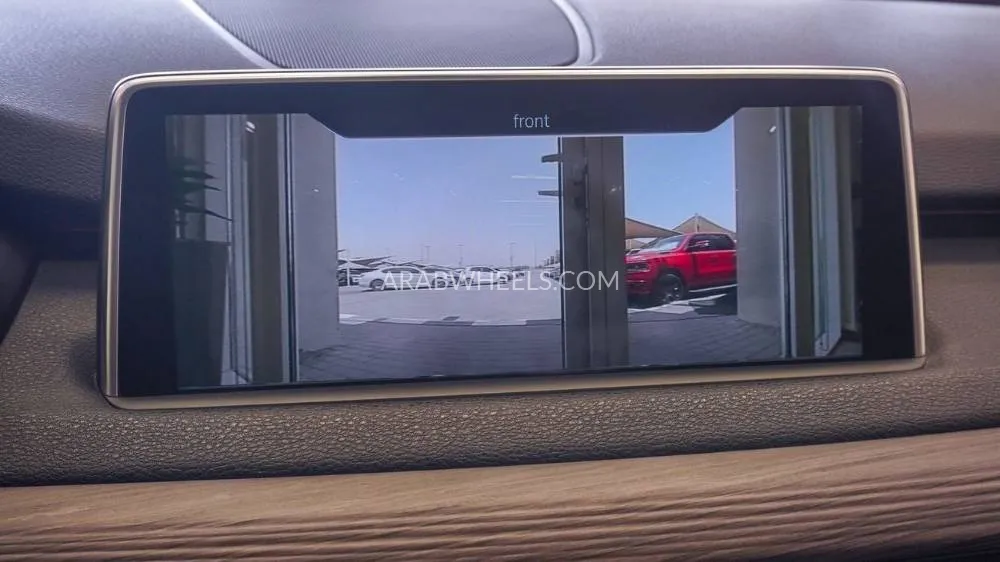 BMW iX5 2018 for Sale in Sharjah Image-9