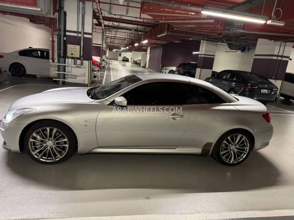 Infiniti Q60 2015 for Sale in Dubai Image-3