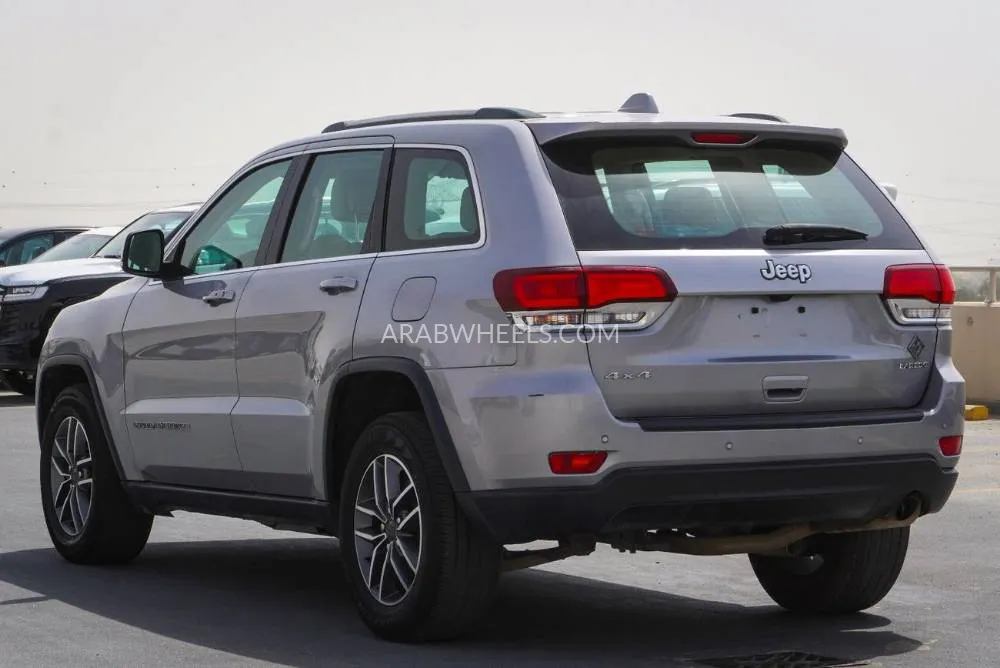 Jeep Cherokee 2022 for Sale in Dubai Image-2