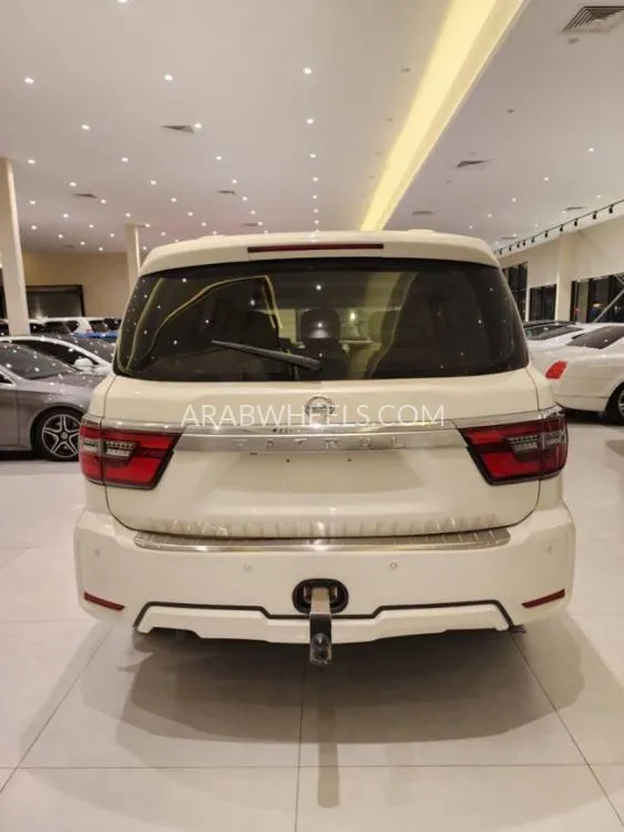 نيسان باترول 2014 for Sale in دبي Image-2
