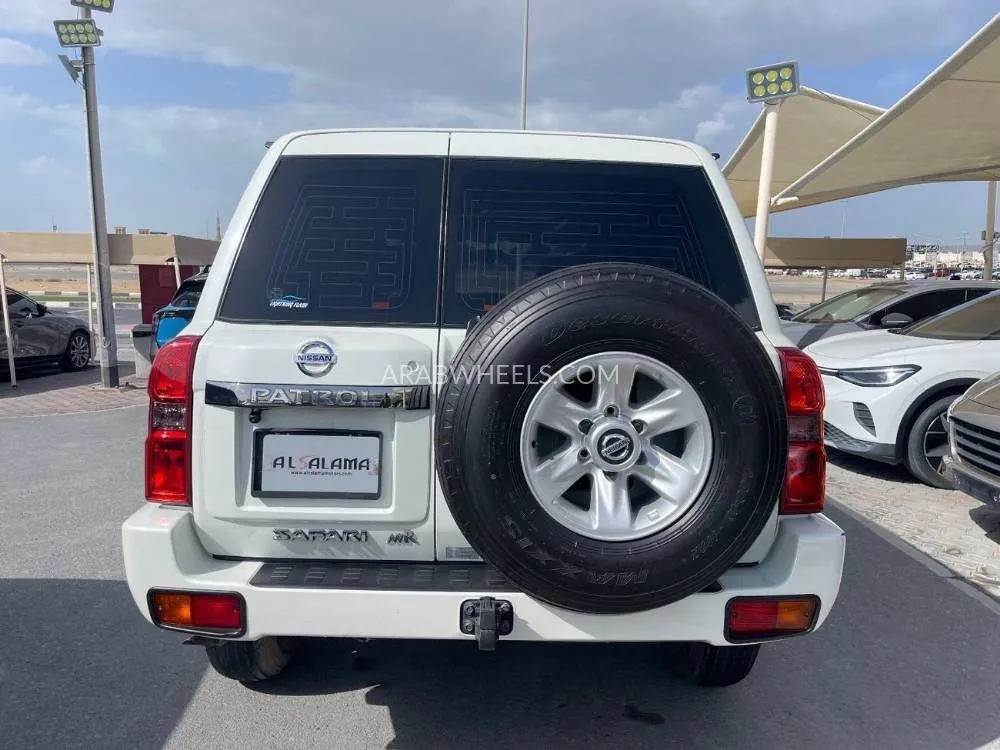 نيسان باترول 2023 for Sale in الشارقة Image-4