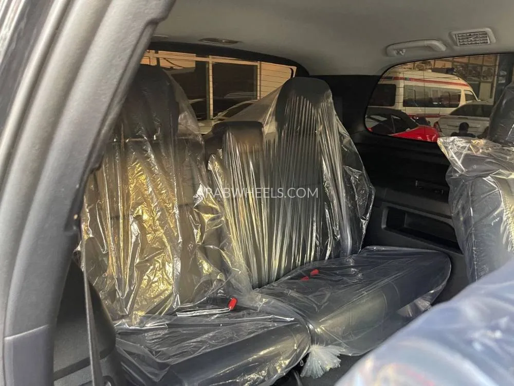 Toyota Sequoia 2021 for Sale in Dubai Image-13