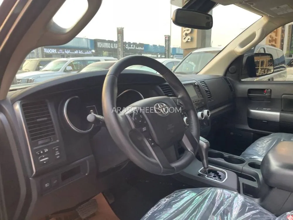 Toyota Sequoia 2021 for Sale in Dubai Image-15