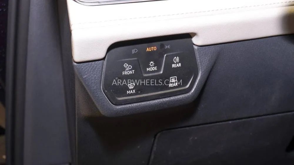 Volkswagen ID.6 2022 for Sale in Sharjah Image-8