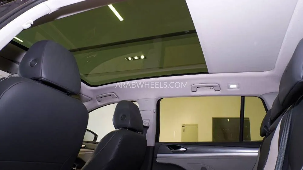 Volkswagen ID.6 2022 for Sale in Sharjah Image-12