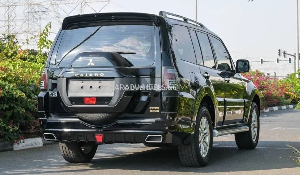 Mitsubishi Pajero 2020 for Sale in Dubai Image-19