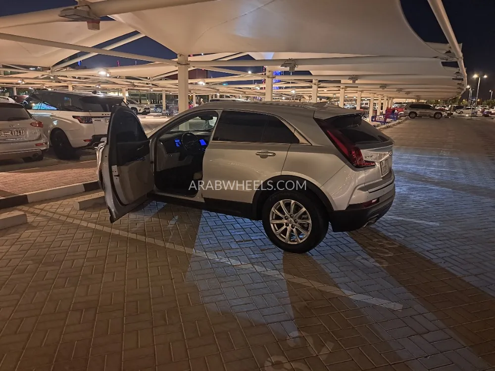 Cadillac XT4 2019 for Sale in Dubai Image-5