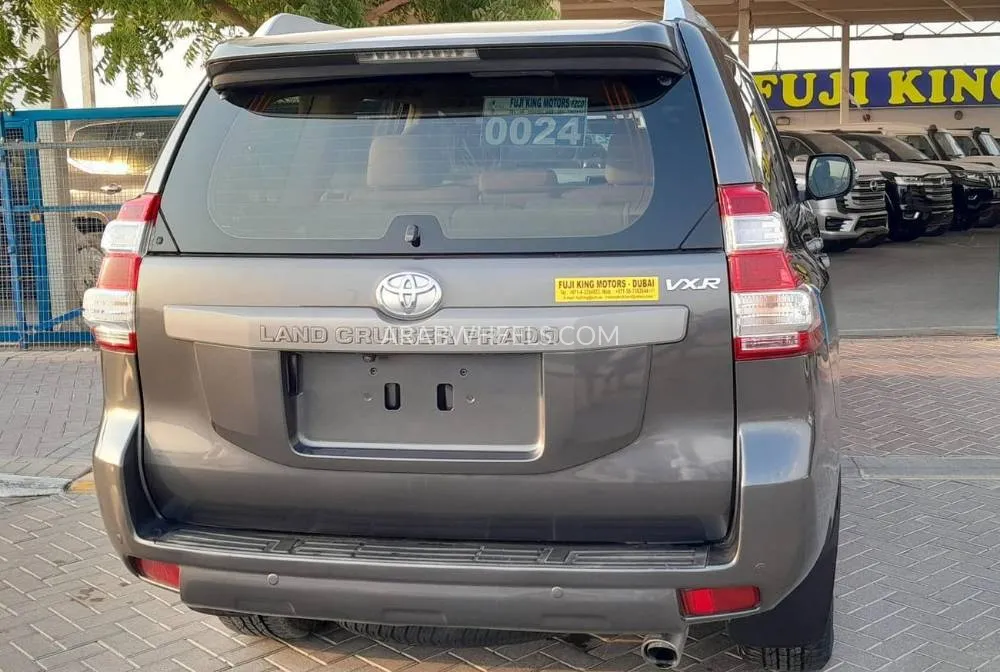 Toyota Land Cruiser Prado 2015 for Sale in Dubai Image-5