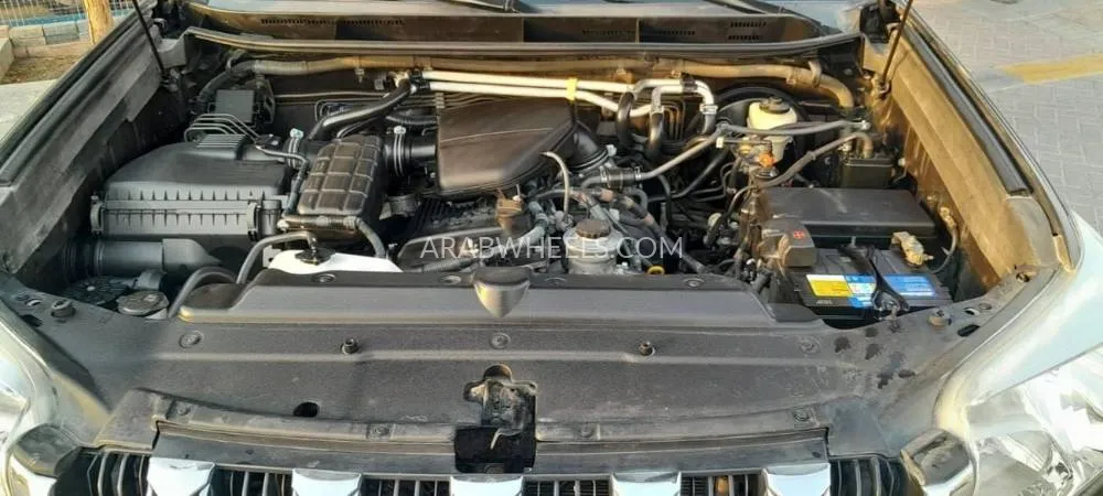 Toyota Land Cruiser Prado 2015 for Sale in Dubai Image-13
