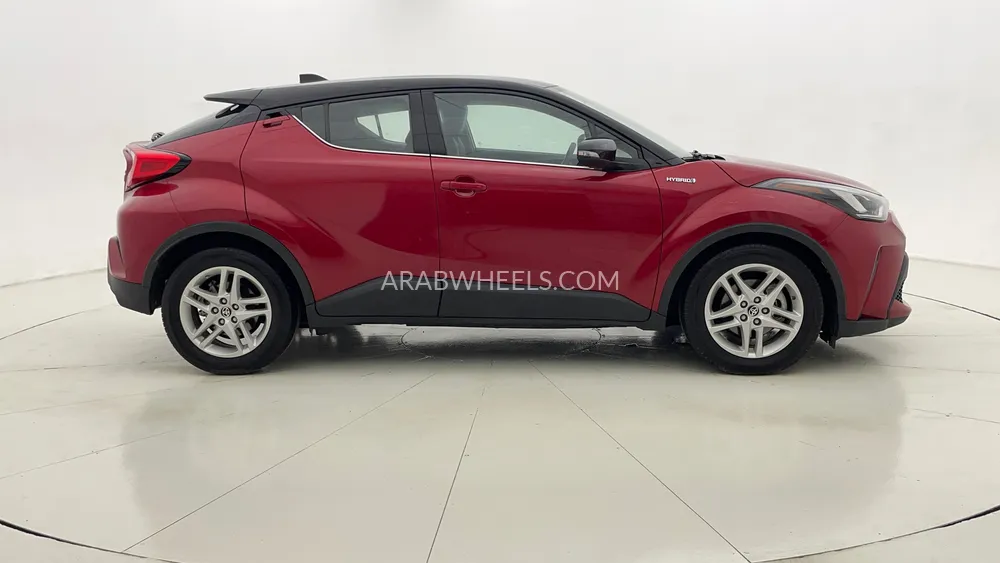 Toyota C-HR 2021 for Sale in Dubai Image-2