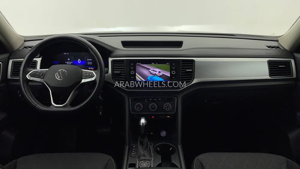Volkswagen Teramont 2022 for Sale in Dubai Image-12