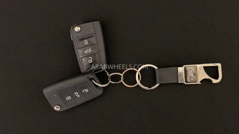 Volkswagen Teramont 2022 for Sale in Dubai Image-27