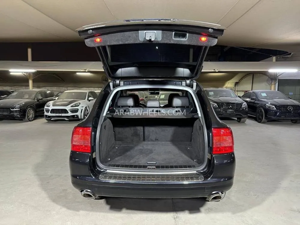 Porsche Cayenne 2006 for Sale in Dubai Image-11