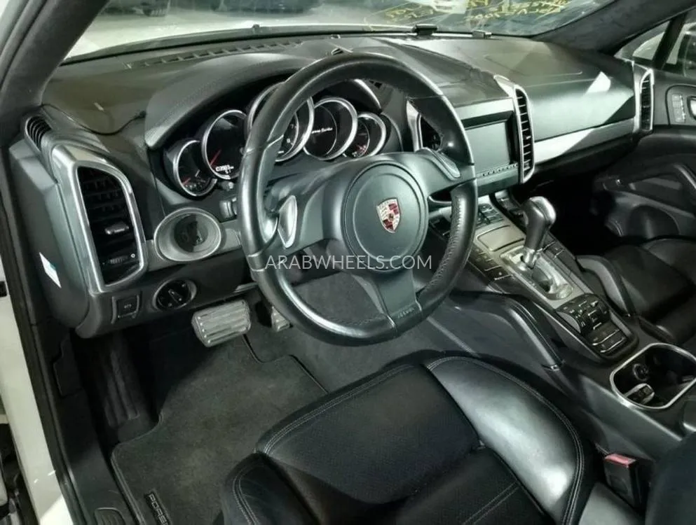 Porsche Cayenne 2011 for Sale in Dubai Image-15