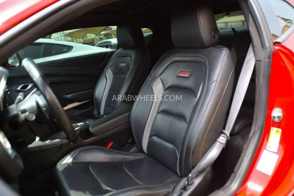 Chevrolet Camaro 2019 for Sale in Sharjah Image-11