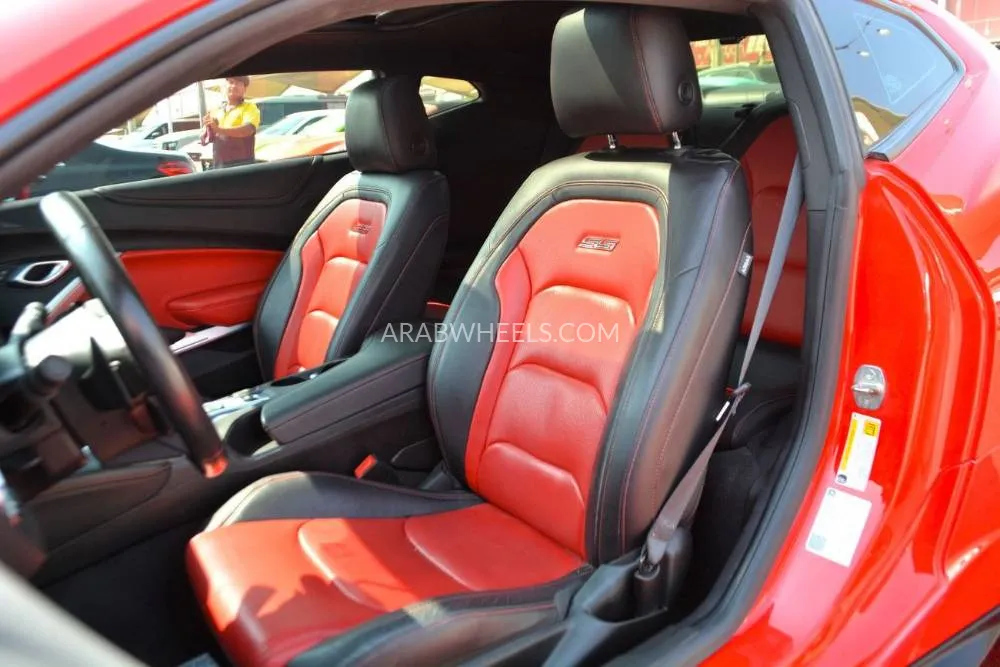 Chevrolet Camaro 2021 for Sale in Sharjah Image-14