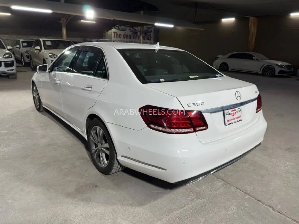 Mercedes Benz E Class 2014 for Sale in Dubai Image-4