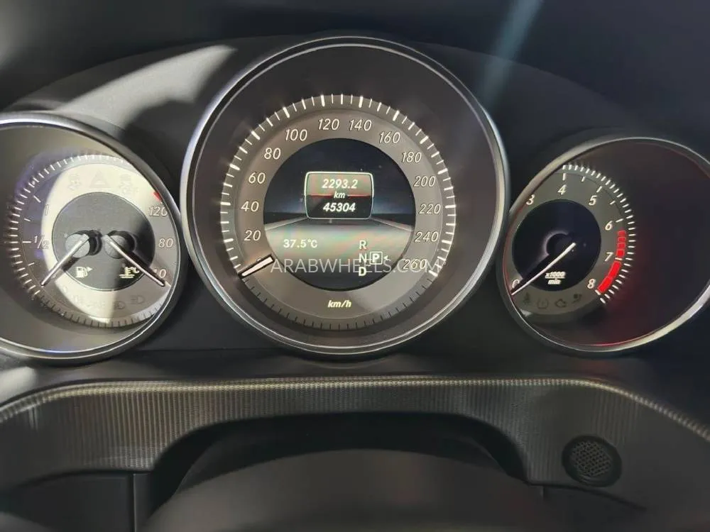 Mercedes Benz E Class 2014 for Sale in Dubai Image-16