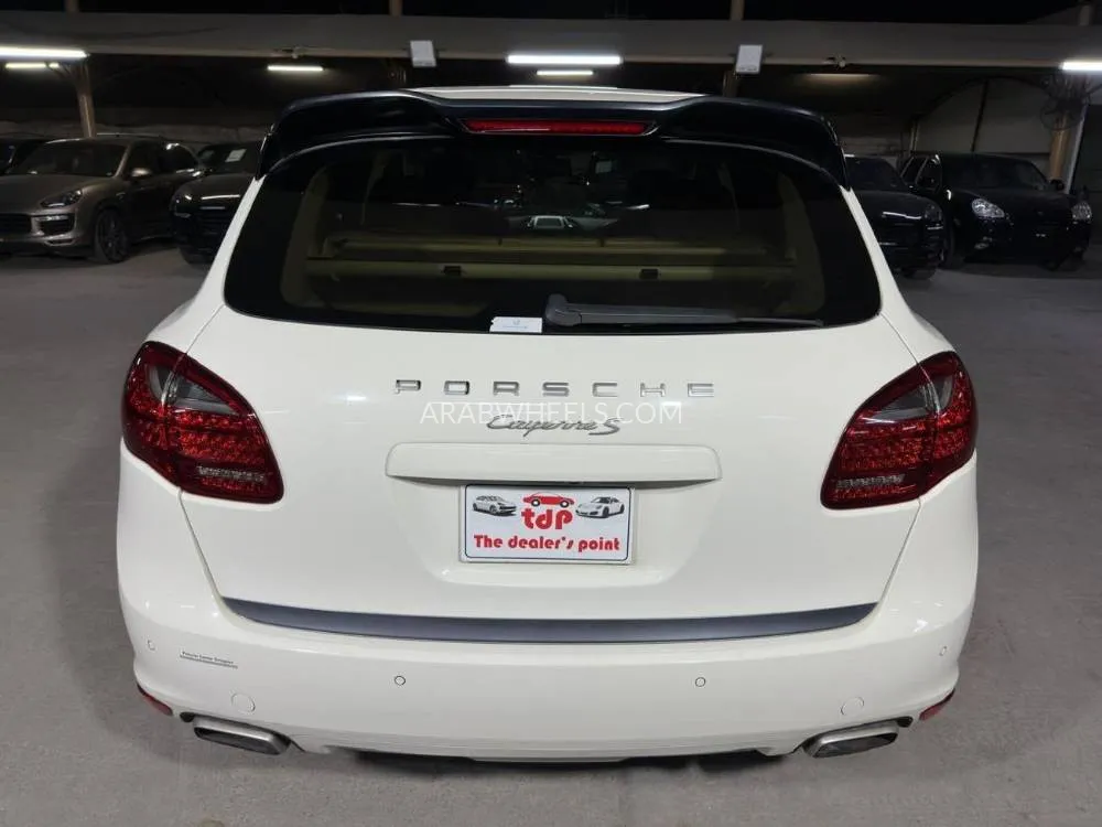Porsche Cayenne 2012 for Sale in Dubai Image-5