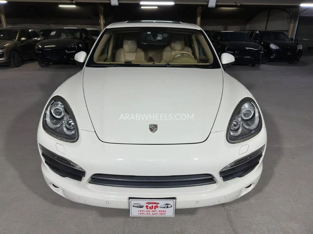 Porsche Cayenne 2012 for Sale in Dubai Image-8