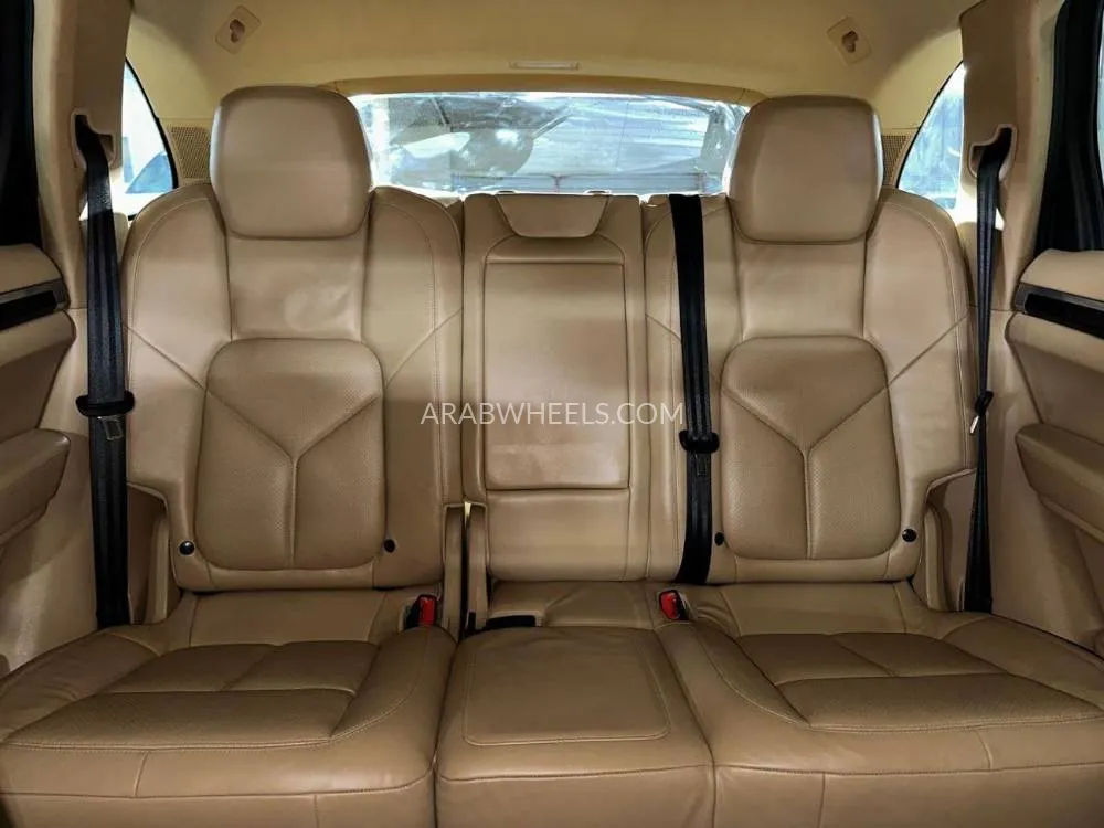 Porsche Cayenne 2012 for Sale in Dubai Image-24
