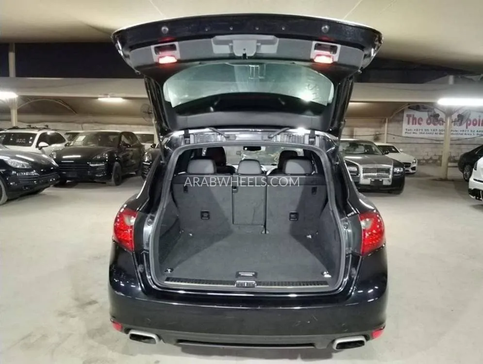 Porsche Cayenne 2012 for Sale in Dubai Image-11