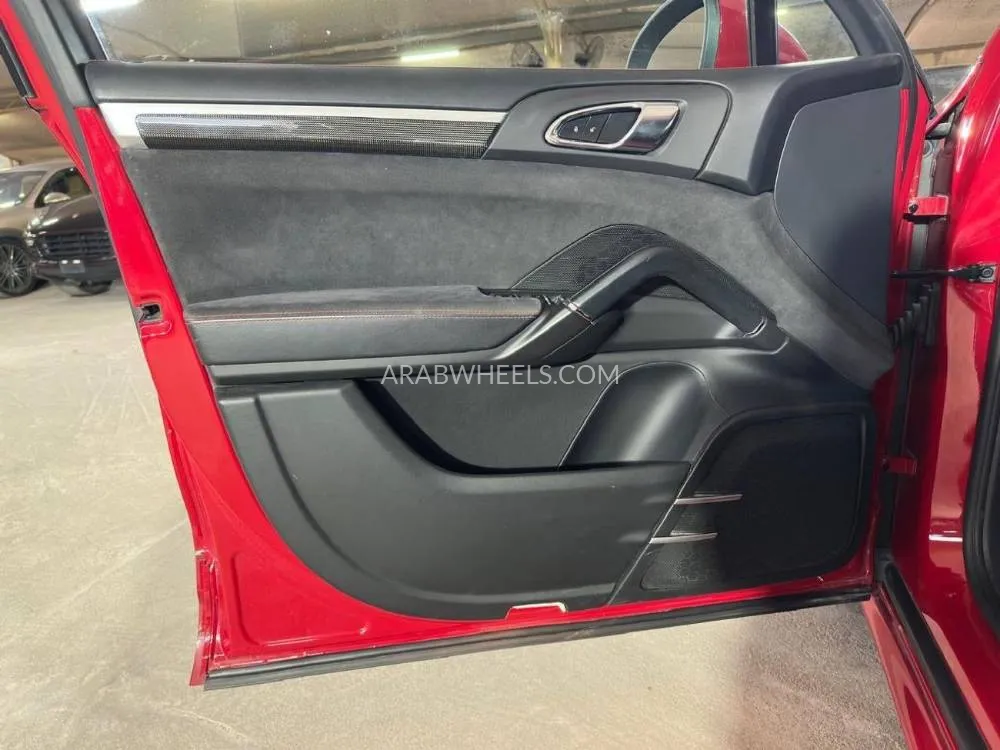 Porsche Cayenne 2013 for Sale in Dubai Image-20