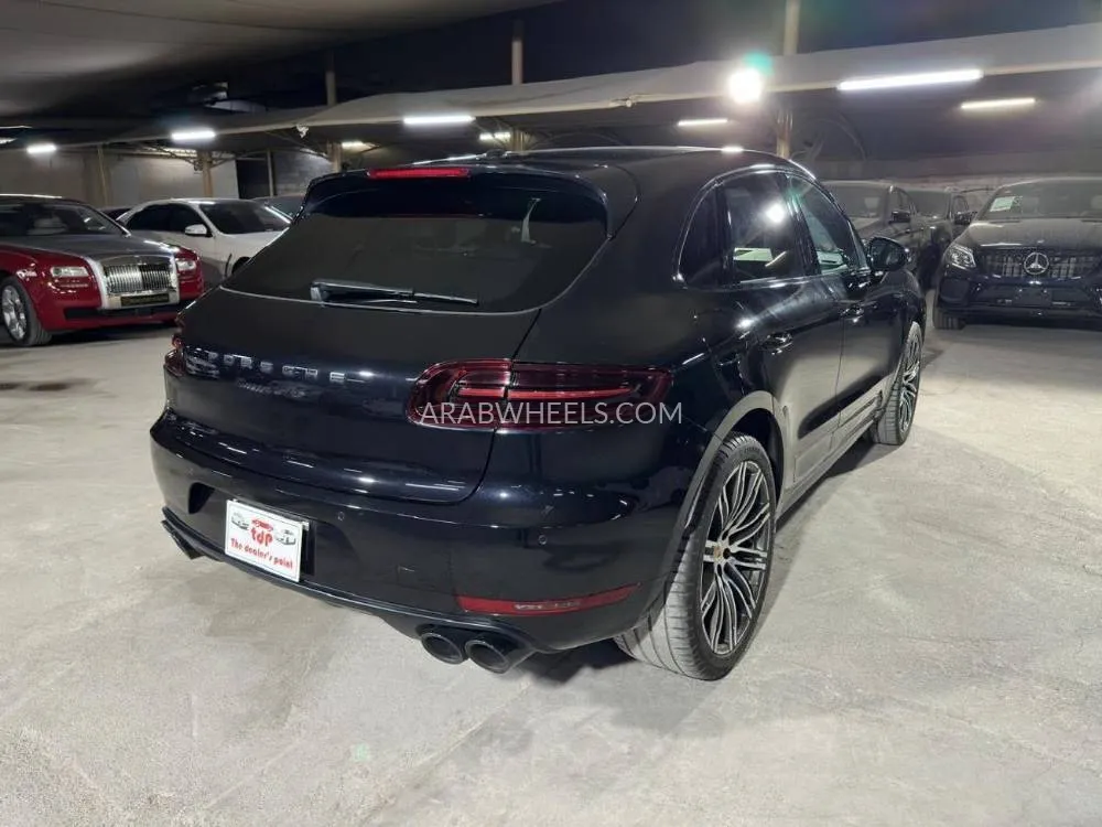 Porsche Macan 2017 for Sale in Dubai Image-2