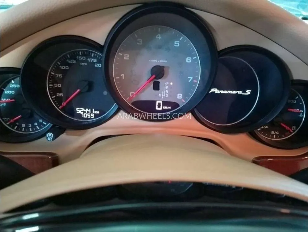 Porsche Panamera 2010 for Sale in Dubai Image-15