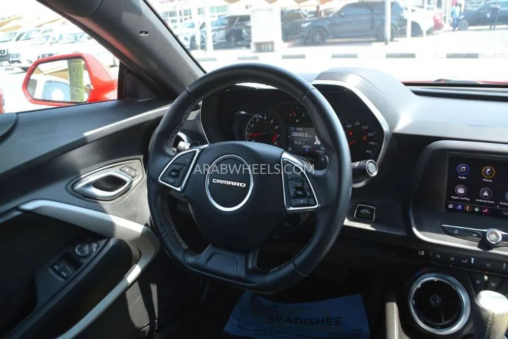 Chevrolet Camaro 2024 for Sale in Sharjah Image-9