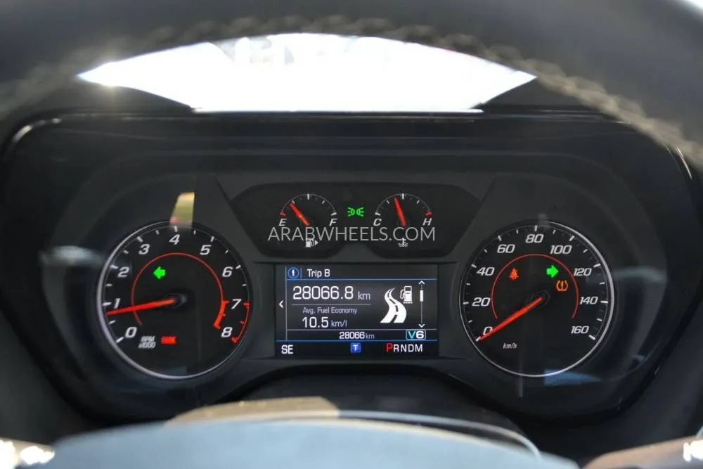 Chevrolet Camaro 2024 for Sale in Sharjah Image-12