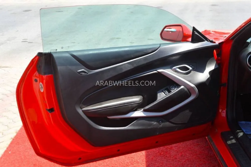 Chevrolet Camaro 2024 for Sale in Sharjah Image-15