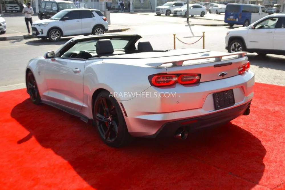 Chevrolet Camaro 2019 for Sale in Sharjah Image-6