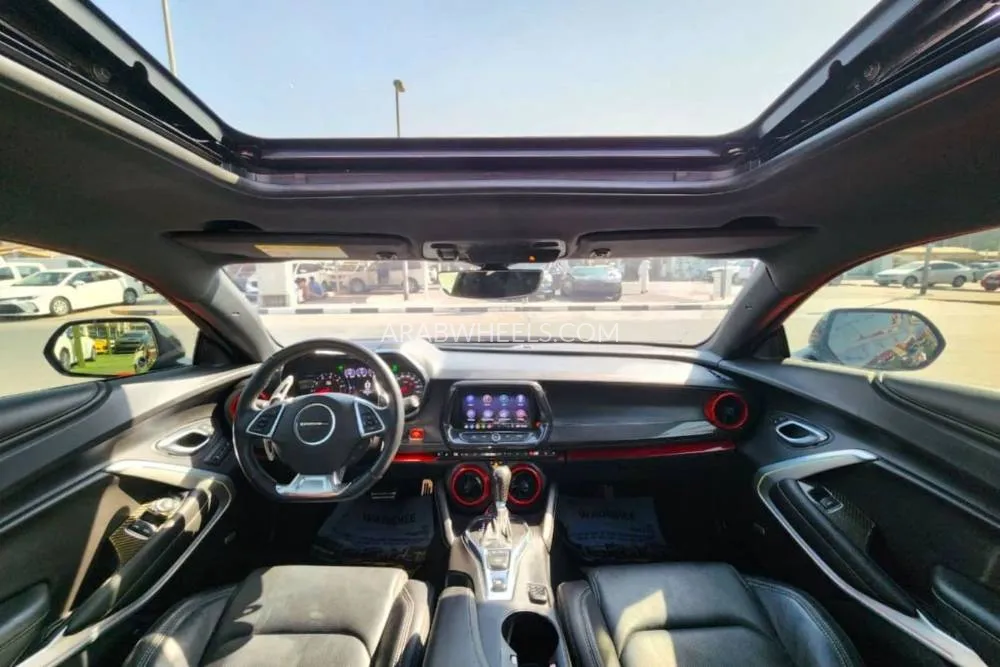 Chevrolet Camaro 2019 for Sale in Sharjah Image-10