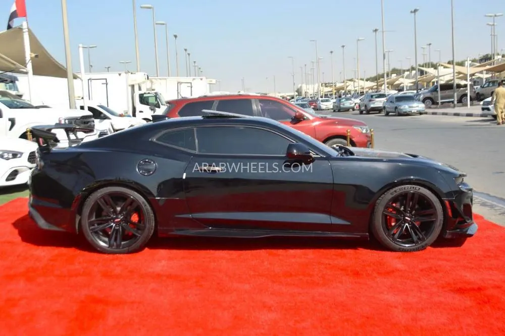 Chevrolet Camaro 2019 for Sale in Sharjah Image-20