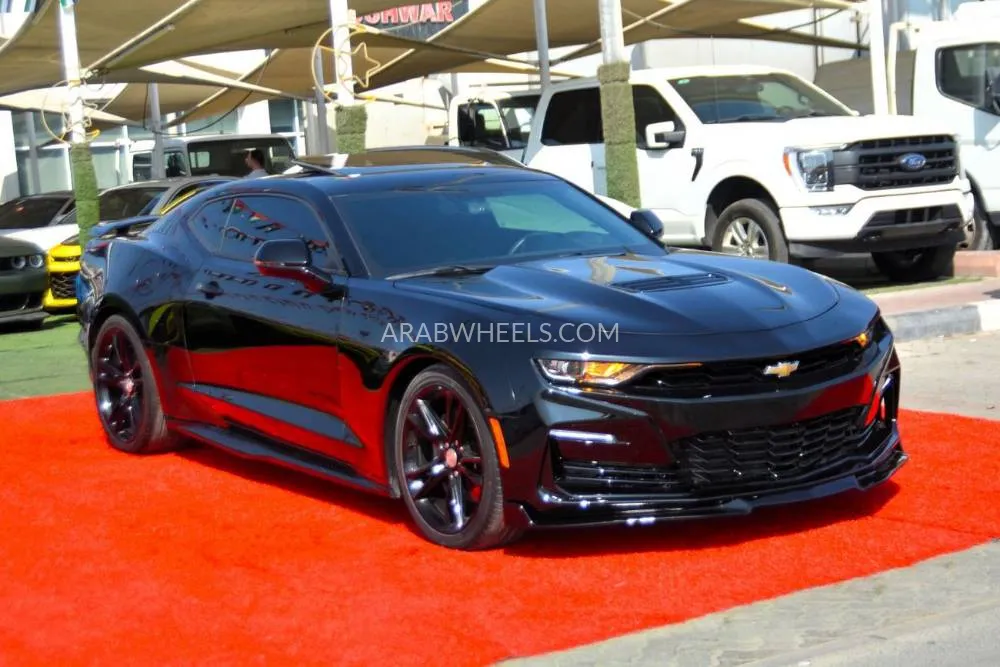 Chevrolet Camaro 2021 for Sale in Sharjah Image-4