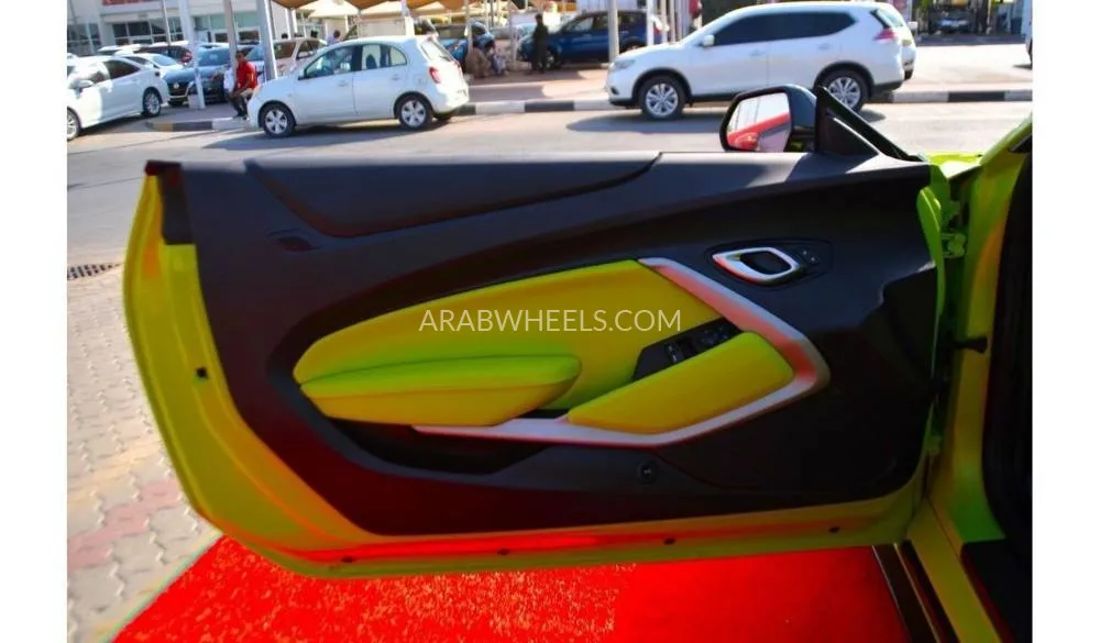 Chevrolet Camaro 2022 for Sale in Sharjah Image-12