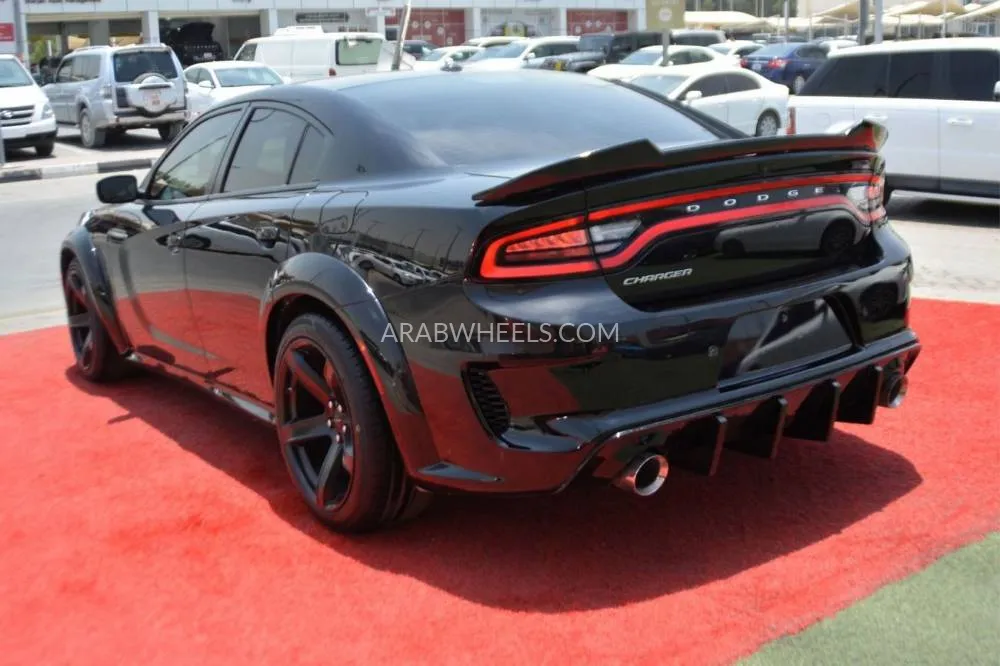 Dodge Charger 2022 for Sale in Sharjah Image-5