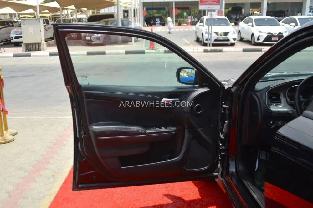 Dodge Charger 2022 for Sale in Sharjah Image-17