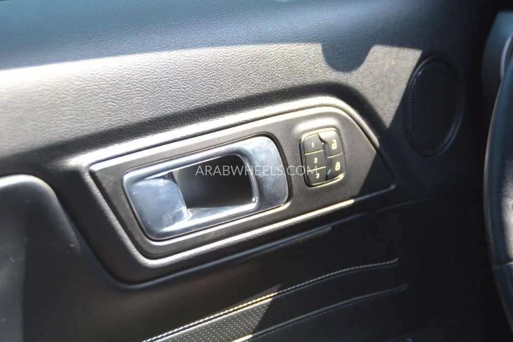Ford Mustang 2022 for Sale in Sharjah Image-17