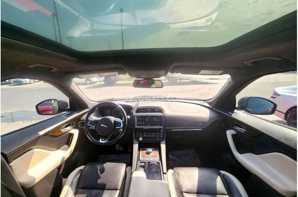 Jaguar F Pace 2018 for Sale in Sharjah Image-8