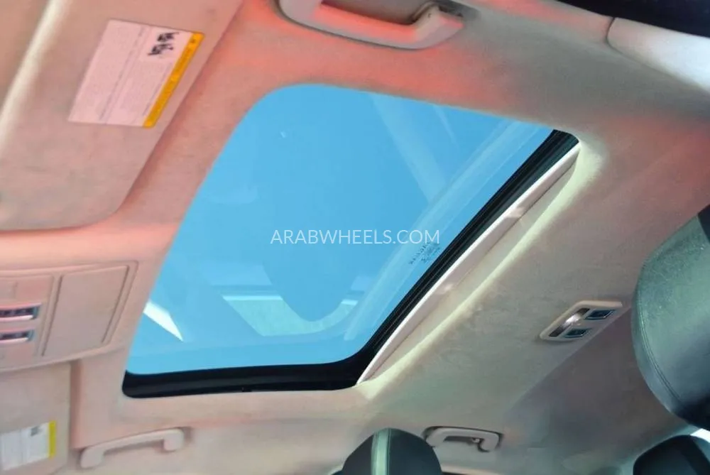 Jaguar XF 2020 for Sale in Sharjah Image-11