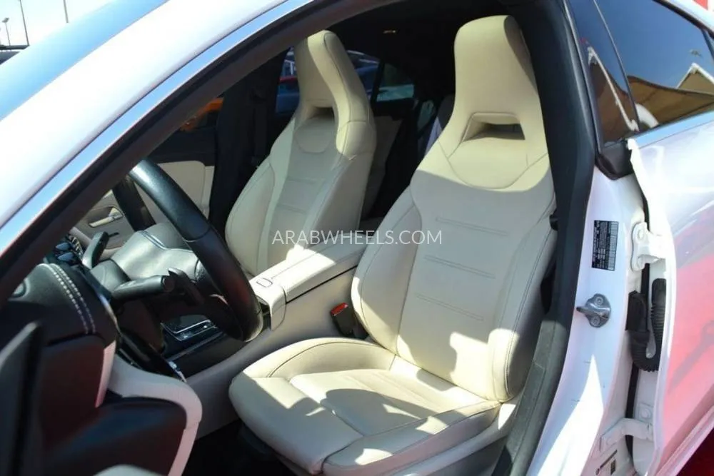 Mercedes Benz A Class 2020 for Sale in Sharjah Image-15