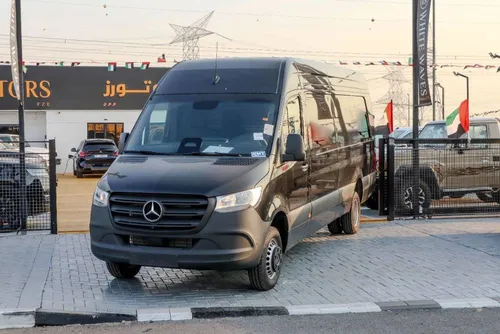 Mercedes Benz Sprinter 2025