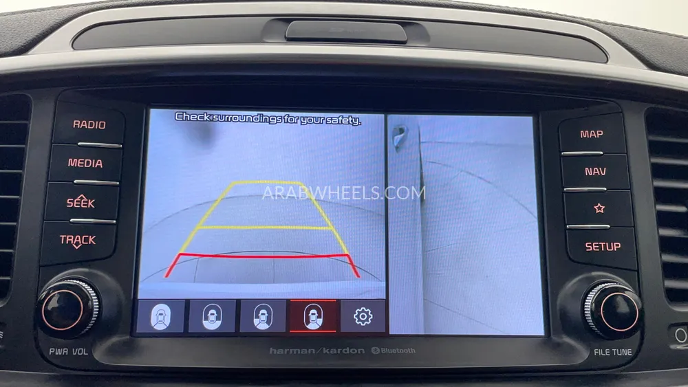 Kia Sorento 2019 for Sale in Dubai Image-18