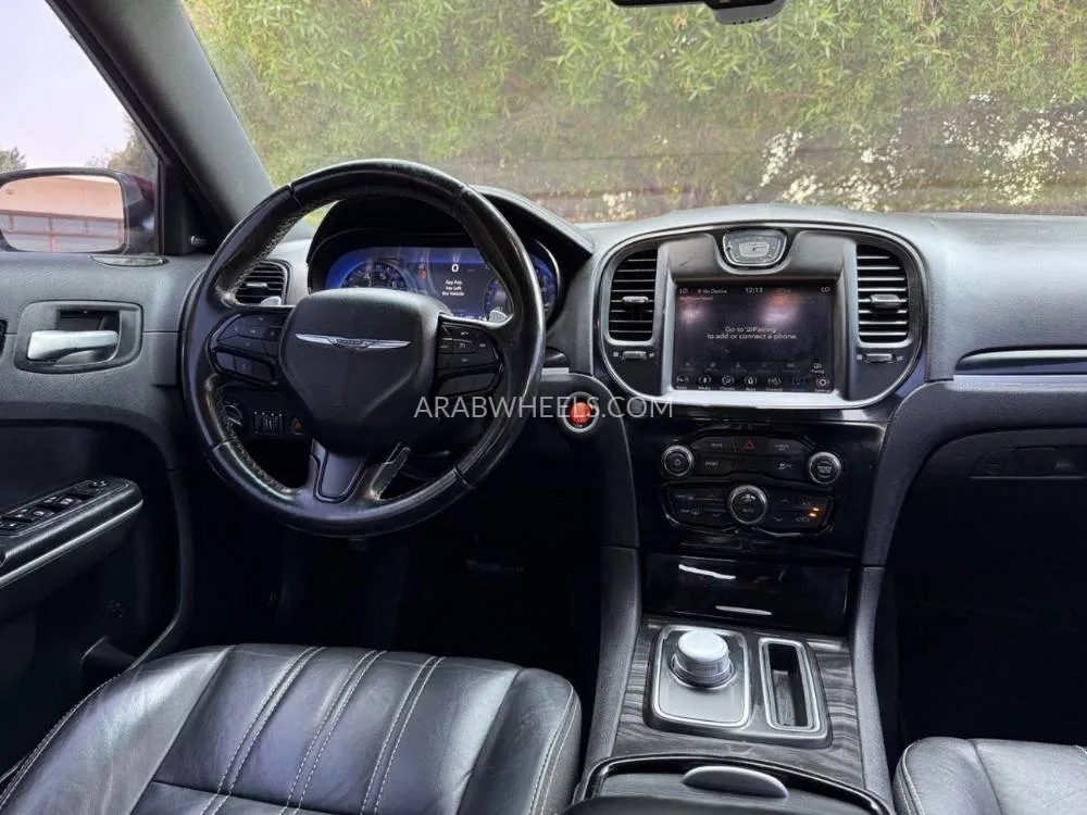 كرايسلر 300 2019 for Sale in الشارقة Image-18